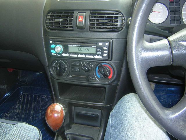 2000 Nissan AD Wagon