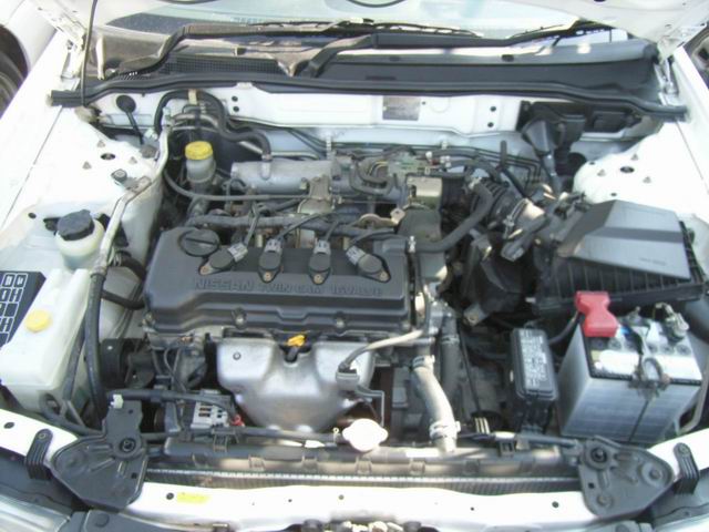2000 Nissan AD Wagon Pictures