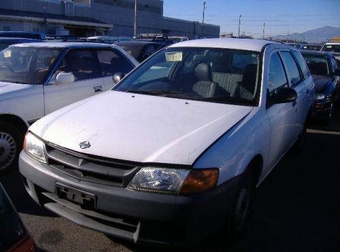 2000 Nissan AD Wagon