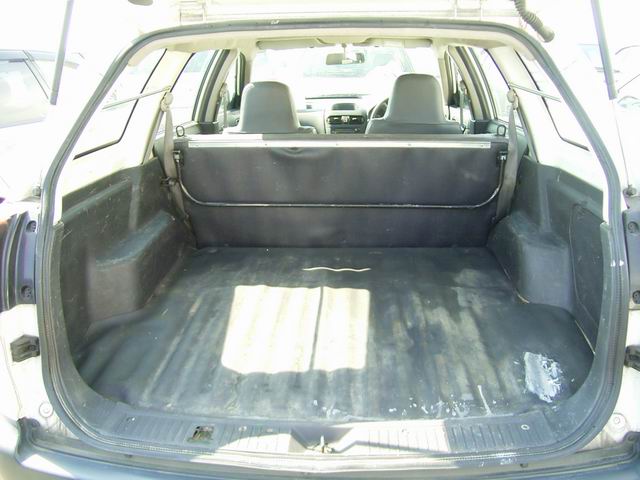 2000 Nissan AD Wagon Pictures