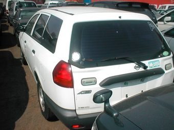 2000 Nissan AD Wagon