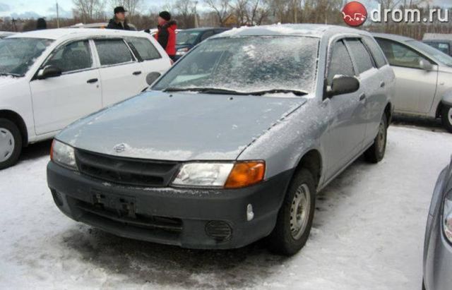 2000 Nissan AD Wagon