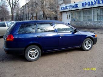 2000 Nissan AD Wagon Pictures
