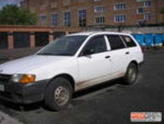 2000 Nissan AD Wagon Pictures