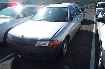 2001 Nissan AD Wagon