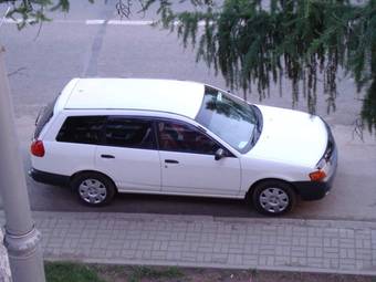 2001 Nissan AD Wagon Pictures