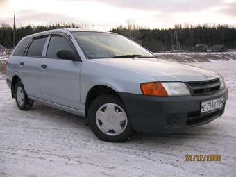 2002 Nissan AD Wagon