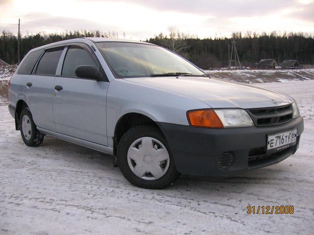 2002 Nissan AD Wagon