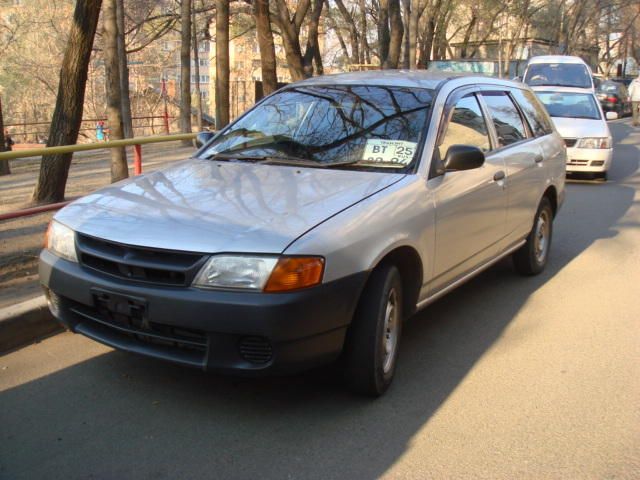 2002 Nissan AD Wagon