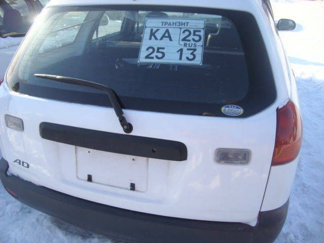 2002 Nissan AD Wagon