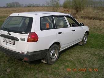 2002 Nissan AD Wagon Photos