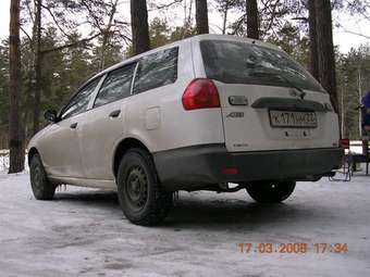 2002 Nissan AD Wagon Pictures