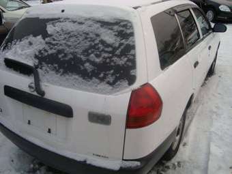 2002 Nissan AD Wagon Pictures