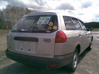 2002 Nissan AD Wagon Pictures