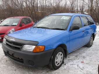 2002 Nissan AD Wagon Pictures