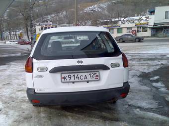 2002 Nissan AD Wagon Pictures