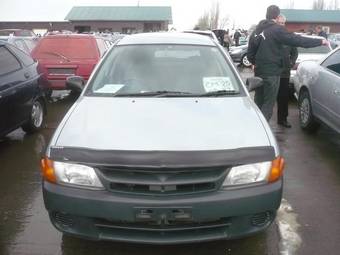 2002 Nissan AD Wagon Photos