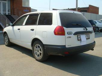 2002 Nissan AD Wagon Pictures