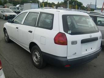 2002 Nissan AD Wagon Photos