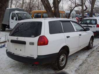 2003 Nissan AD Wagon Pictures