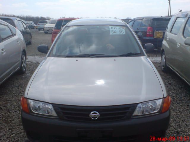 2003 Nissan AD Wagon