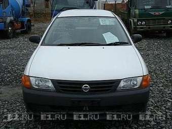 2003 Nissan AD Wagon Pictures