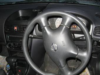 2003 Nissan AD Wagon Pictures