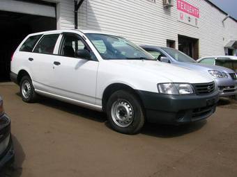 2004 Nissan AD Wagon Pictures