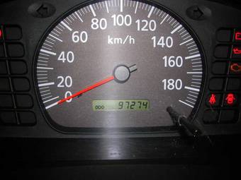 2004 Nissan AD Wagon Photos