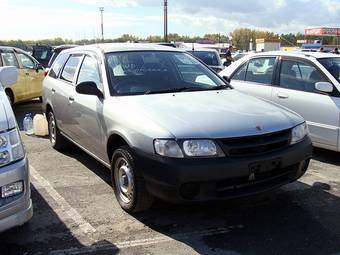 2004 Nissan AD Wagon Photos