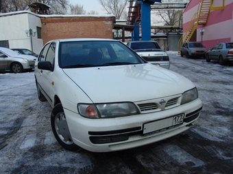 1996 Almera