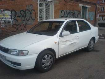 1997 Nissan Almera Photos