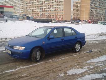 1998 Nissan Almera