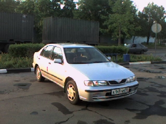 1998 Nissan Almera