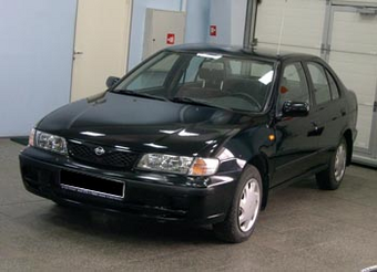 1998 Nissan Almera