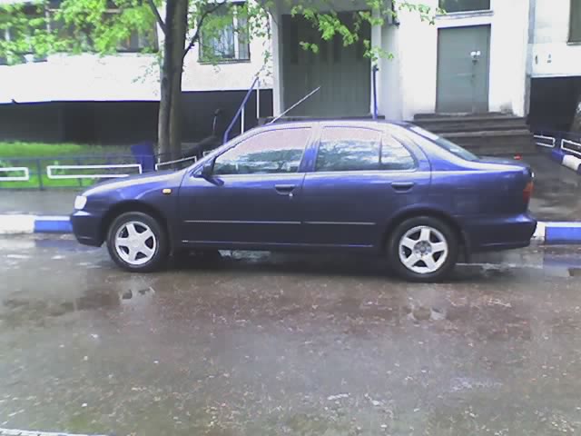 1998 Nissan Almera