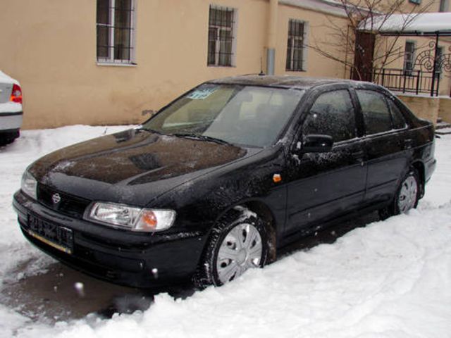 1998 Nissan Almera