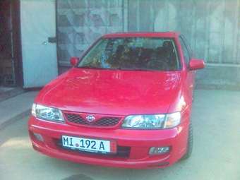 1998 Nissan Almera