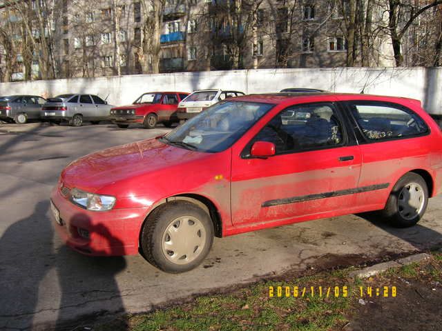 1998 Nissan Almera