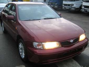 1998 Nissan Almera