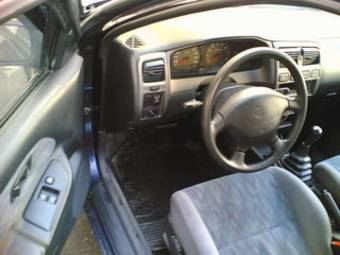 1999 Almera