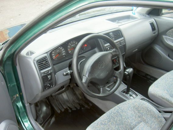 1999 Nissan Almera