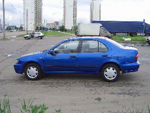 1999 Nissan Almera
