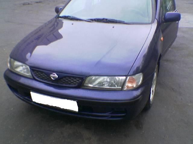 1999 Nissan Almera