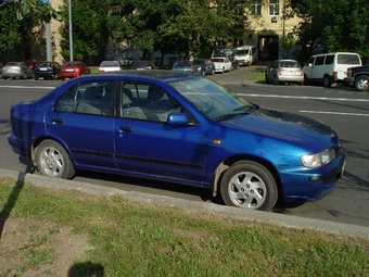 1999 Nissan Almera