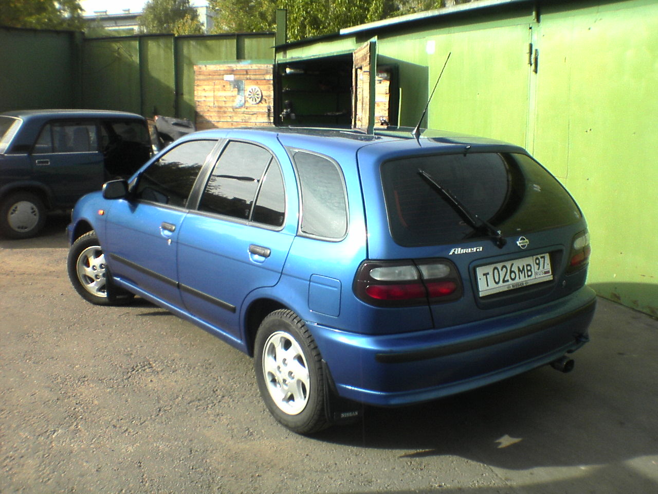 1999 Nissan Almera