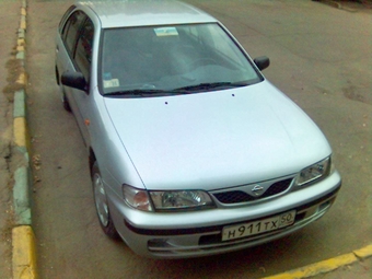 Nissan Almera