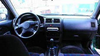 1999 Nissan Almera Photos