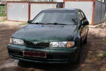 1999 Nissan Almera Pictures