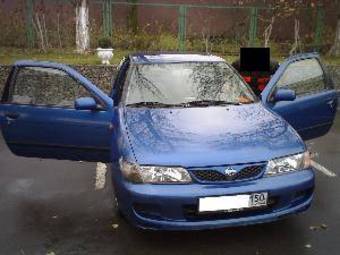 1999 Nissan Almera Pictures